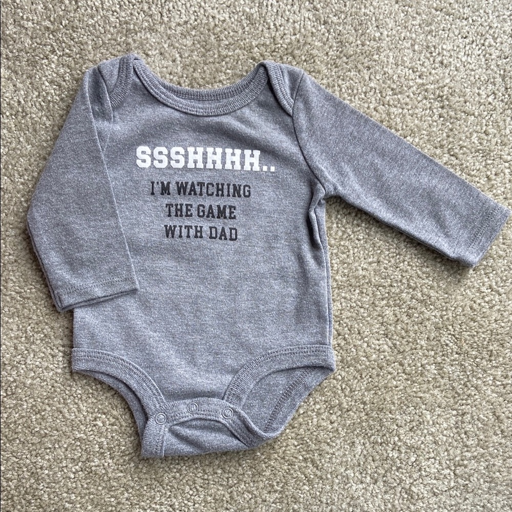 🪷Lullaby Lane "Watching the Game with Dad" onesie 0-3 Month